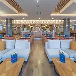אתר נופש Ramada & Golf קוסדסי