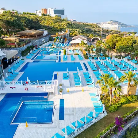Ramada & Golf 5* Kuşadası