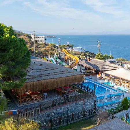 Resort Ramada & Golf Kuşadası