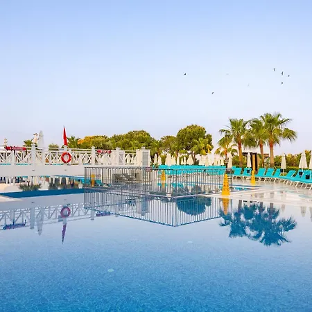 Ramada & Golf Resort 5*