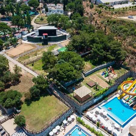 Ramada & Golf Kuşadası