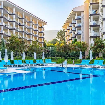 Ramada & Golf Resort 5*