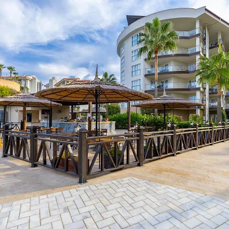 Ramada & Golf 5*