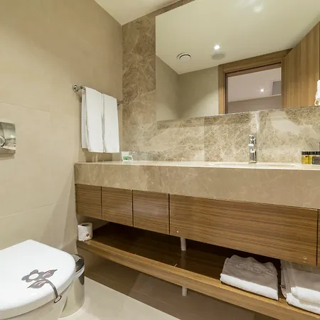 Ramada & Golf Kusadası