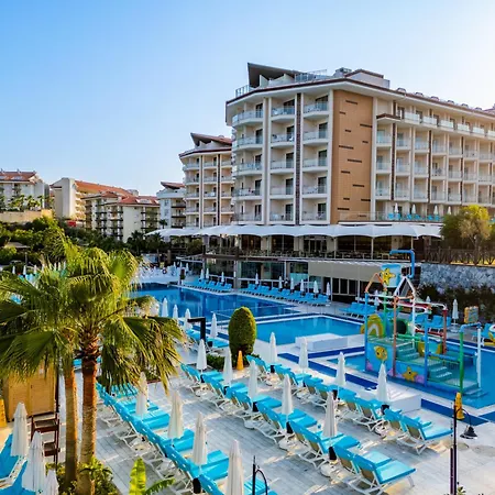 Üdülőközpont Ramada & Golf