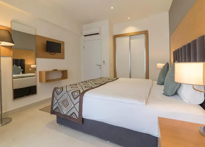 Üdülőközpont Ramada & Golf 5*