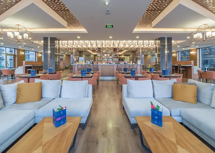 אתר נופש Ramada & Golf קוסדסי