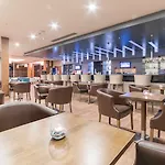 אתר נופש Ramada & Golf קוסדסי