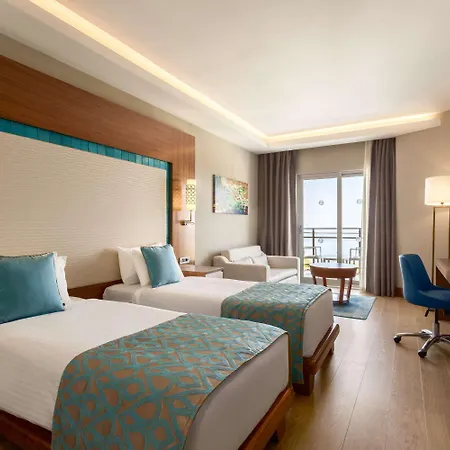 Ramada & Golf Kusadası