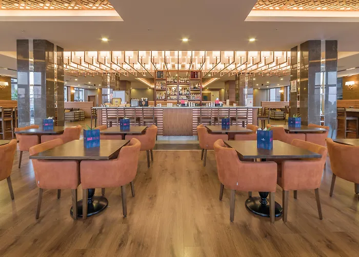 Ramada & Golf Kusadasi