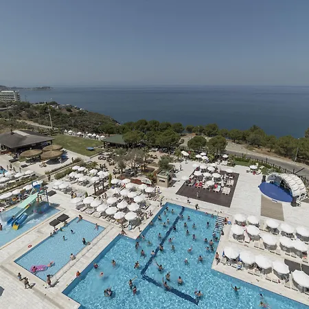 Ramada & Golf Resort Kuşadası
