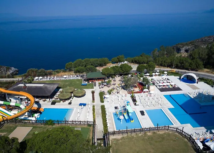 Ramada & Golf Resort Kuşadası