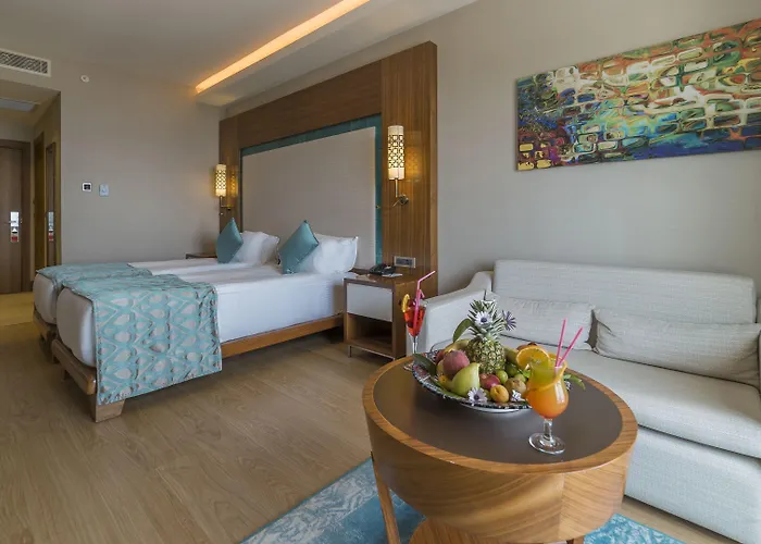 Ramada & Golf Resort Kuşadası